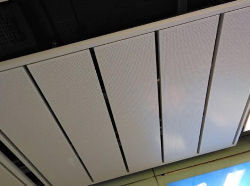 алюминиевая полоса ложный потолок