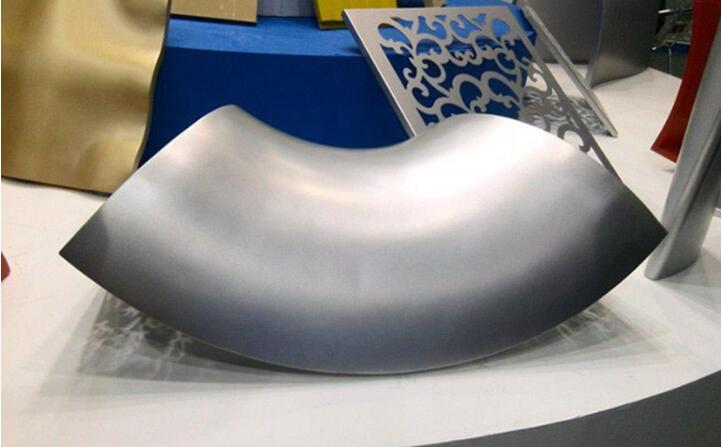 Placa de aluminio curva doble